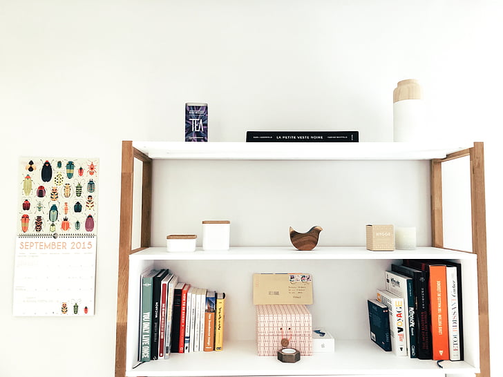 white and brown wooden 3-layered shelf rack photo