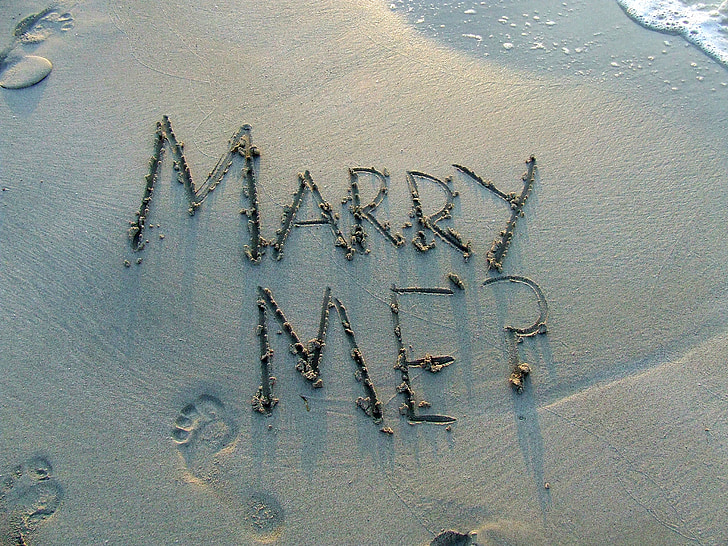 Marry Me? digital wallpaper