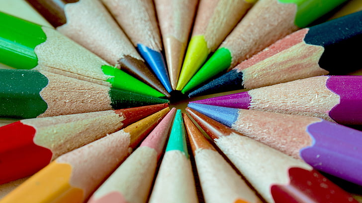 coloring pencil arrange in circle