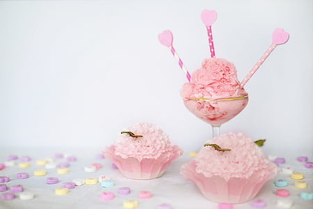 pink cupcakes and sweets