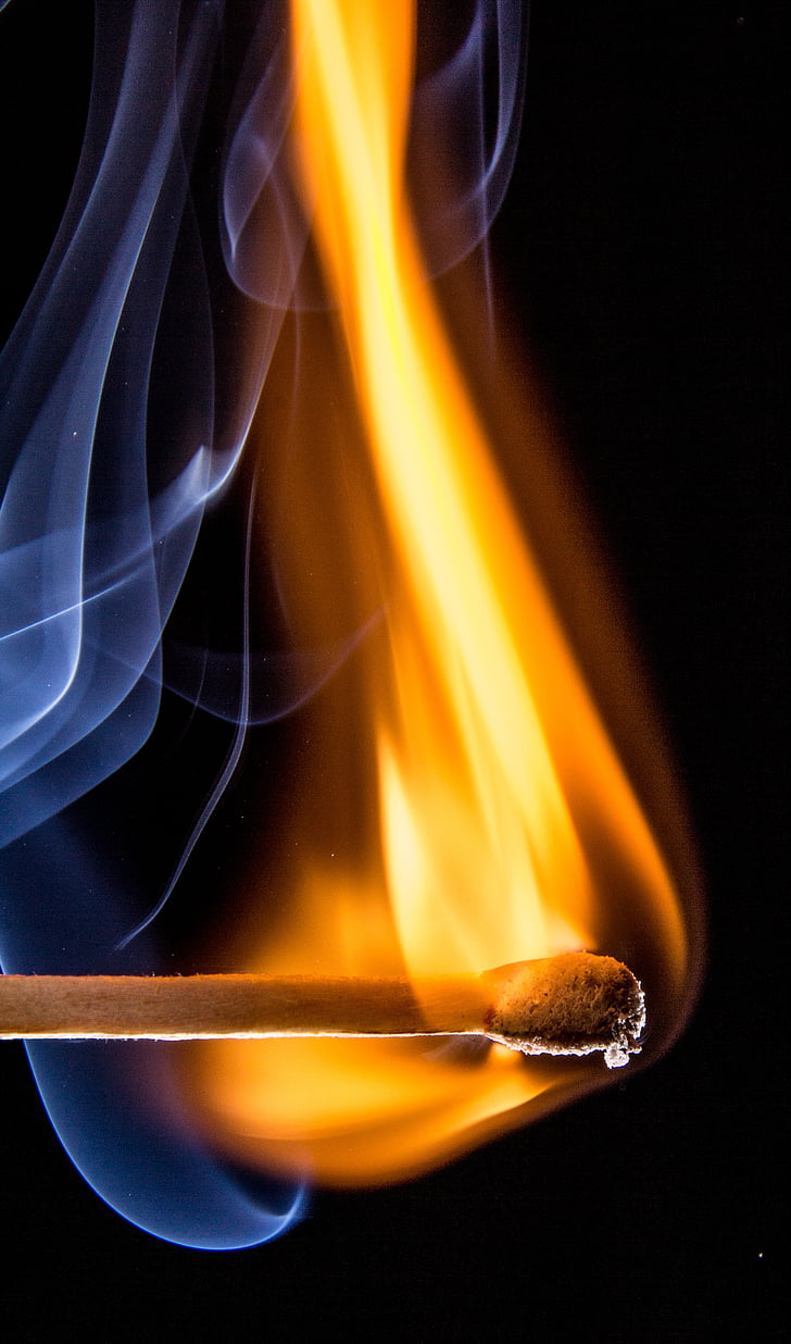 close-up photography of match stick flame