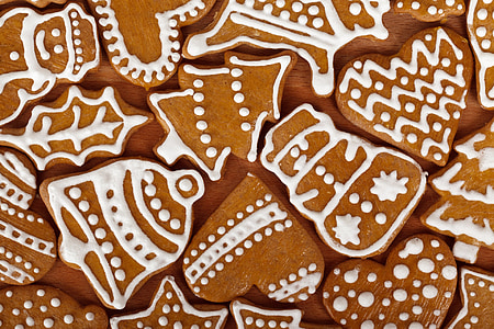 ginger bread in different shapes