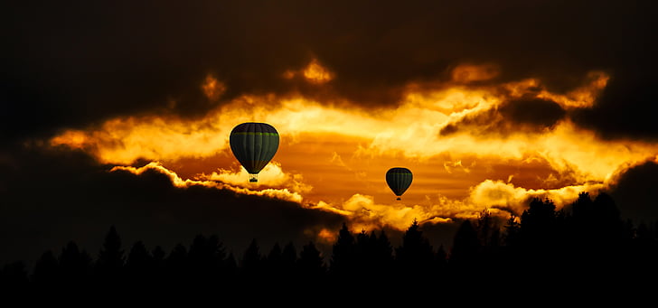 silhouette of hot air balloon