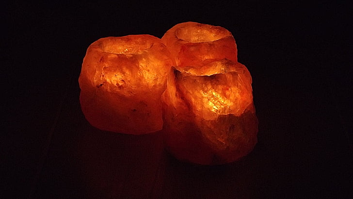 orange hamalayan salt lamps