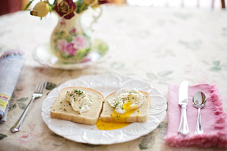 egg sandwich on plate