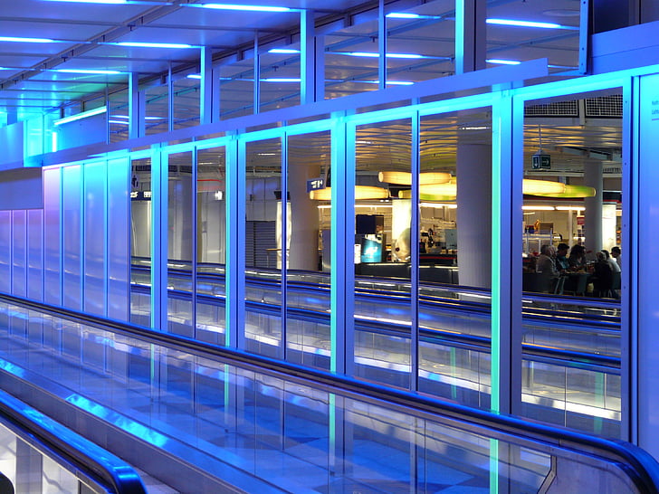 lighted glass partition structure