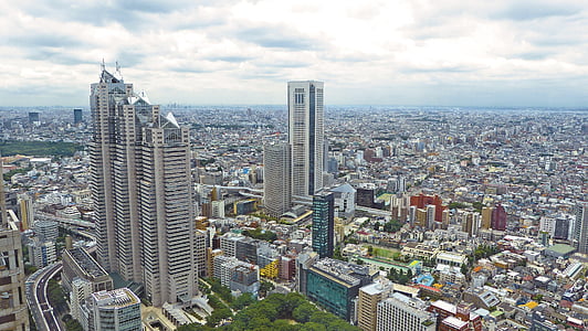 areal view of city buildings during daytime