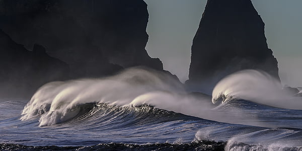time lapse photo of ocean waves