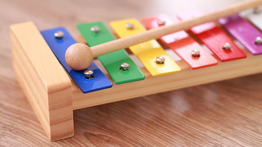 close up photography xylophone
