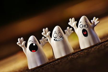 three ghosts plastic toys
