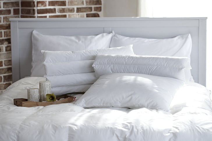 rectangular white pillows