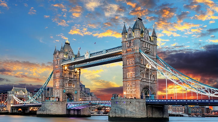landscape photograph of Tower Bridge, London