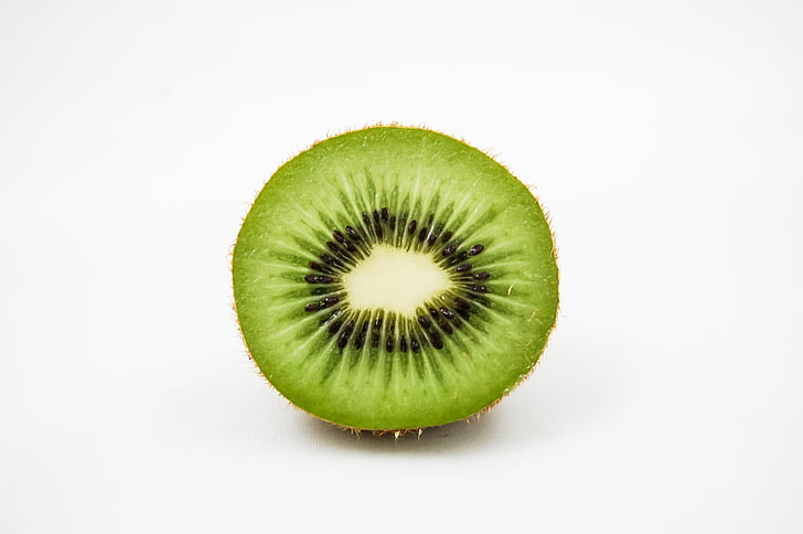 slice green kiwi fruit