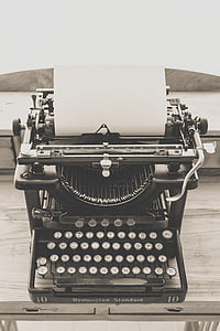 grayscale typewriter